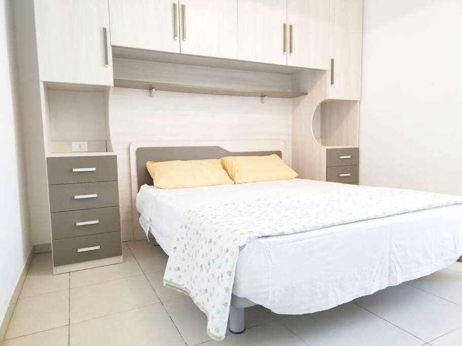 토레 산 지오반니 우겐토 App Girasole 1A 300 Metri Dal Mare In Salento 아파트 외부 사진
